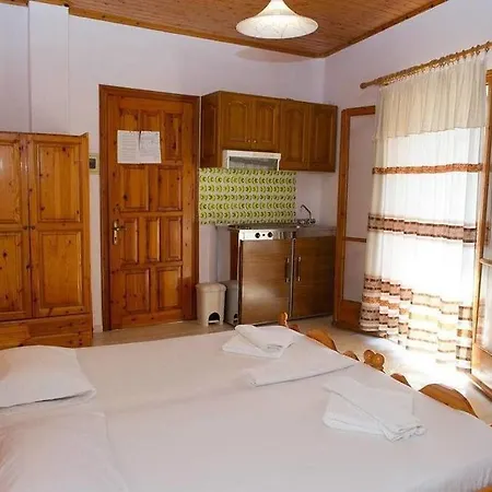 Geroulis Stefanos Studios Vasiliki (Lefkada)