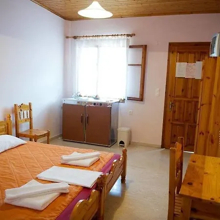 Geroulis Stefanos Studios *