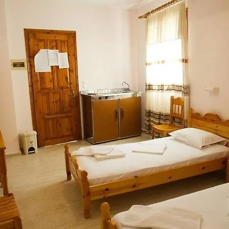 Geroulis Stefanos Studios Apartment *