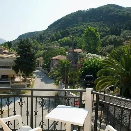Geroulis Stefanos Studios * Vasiliki (Lefkada)